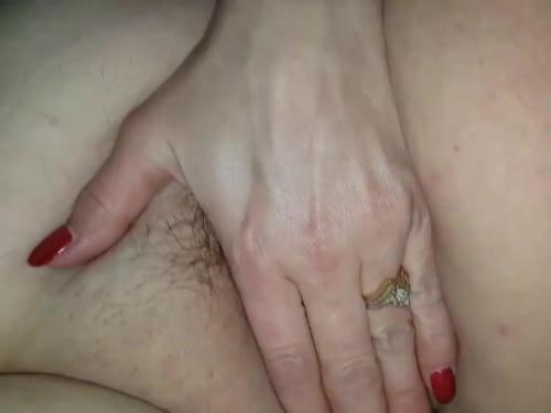 Creampie on her pussy